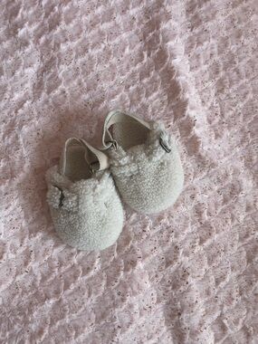 GAP Cream Sherpa Baby Walker Shoes